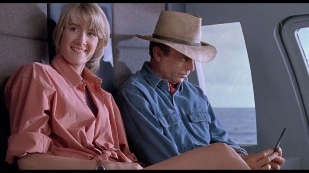 Jurassic Park: “Perbedaan usia tidak pantas!”  Laura Dern dan Sam Neill diadili!
