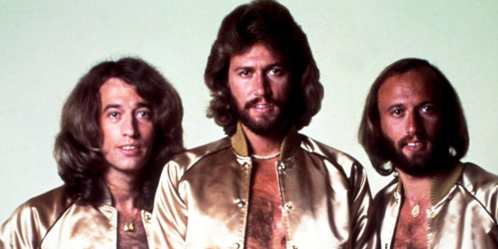Ridley Scott bringt die Bee Gees auf die Leinwand – und verspricht ein Biopic, das unter die Haut geht!